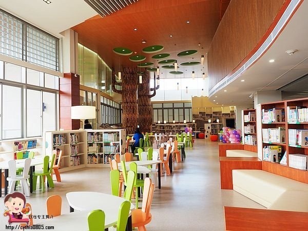 桃園龍潭景點-龍潭圖書館-桃園最大的圖書館,用音樂做主題,帶著孩子來看書吧!!! @民宿女王芽月-美食.旅遊.全台趴趴走
