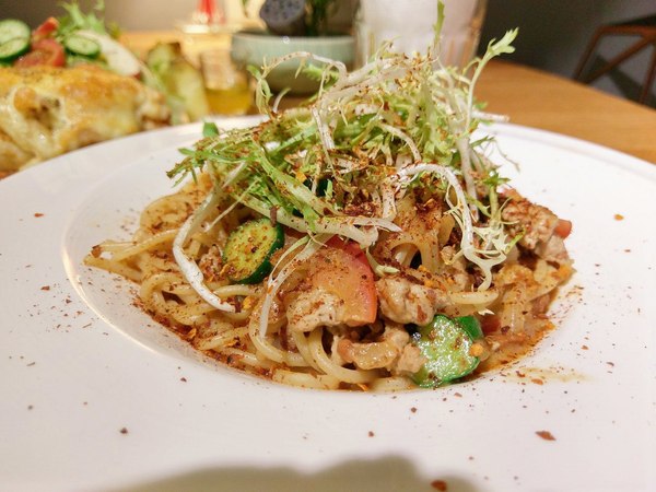 La Design Cafe:La Design Cafe設計師的咖啡館-位在永康街巷弄內的特色咖啡館 店內滿滿藝術品等你來欣賞 餐點也不錯 很適合來個悠閒的下午茶