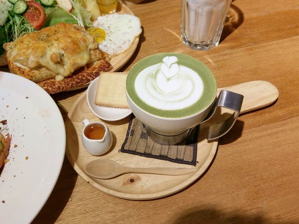 La Design Cafe:La Design Cafe設計師的咖啡館-位在永康街巷弄內的特色咖啡館 店內滿滿藝術品等你來欣賞 餐點也不錯 很適合來個悠閒的下午茶