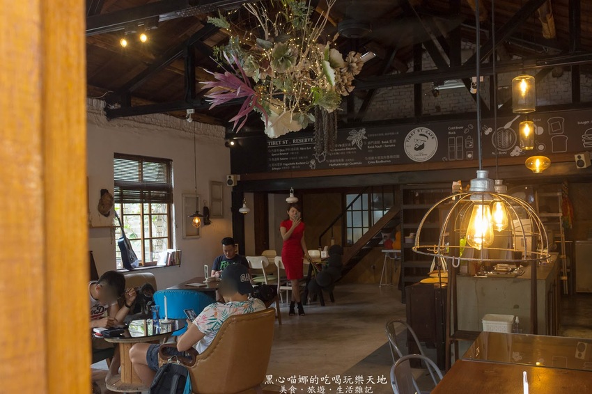 台南北區︱堤貝街咖啡&彩色菠菠台南館　秘巷裡的馥郁咖啡香、現點現採極鮮蔬菜；府城老屋裡，溫暖味蕾、填飽脾胃的輕食咖啡館！