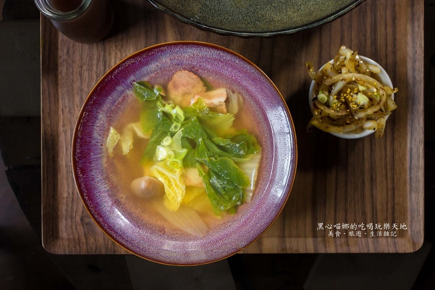 台南北區︱堤貝街咖啡&彩色菠菠台南館　秘巷裡的馥郁咖啡香、現點現採極鮮蔬菜；府城老屋裡，溫暖味蕾、填飽脾胃的輕食咖啡館！