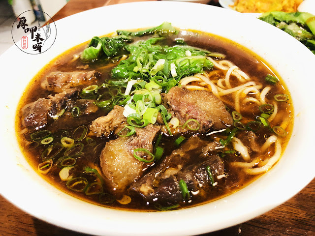 【厚呷米呀│新北板橋】好麵好(GOODLESEVERYDAY) 一碗好麵好好吃/板橋光正特色美食一條街/店花#炸醬麵店草#牛肉麵給你好看/文青風裝潢放鬆享受好麵好 近捷運藍線板橋站/板橋火車站