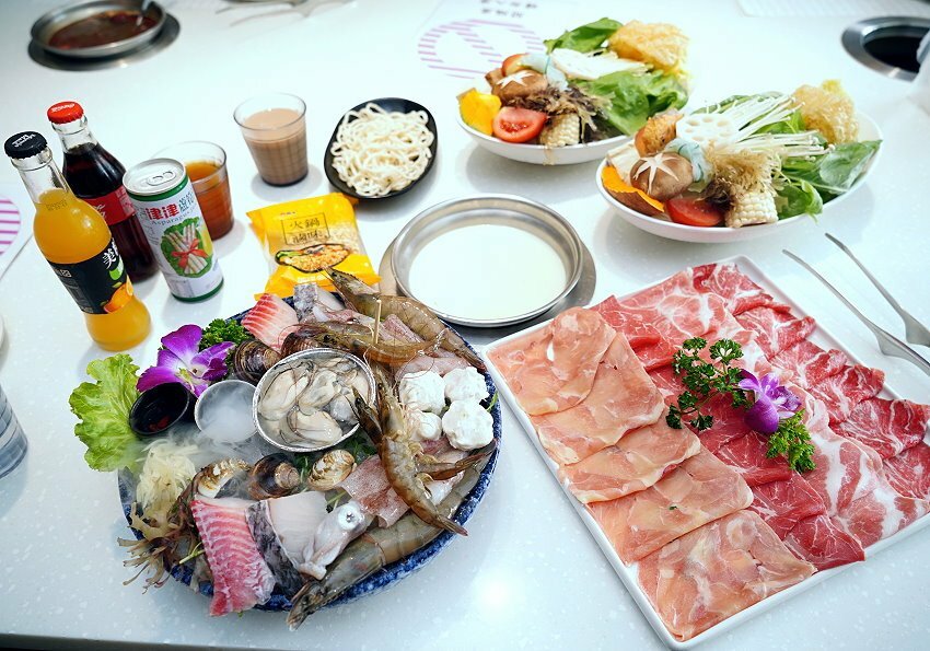 【台北火鍋】天鍋宴.雙人套餐豐富滿料,飲品、冰淇淋、甜點吃到飽!
