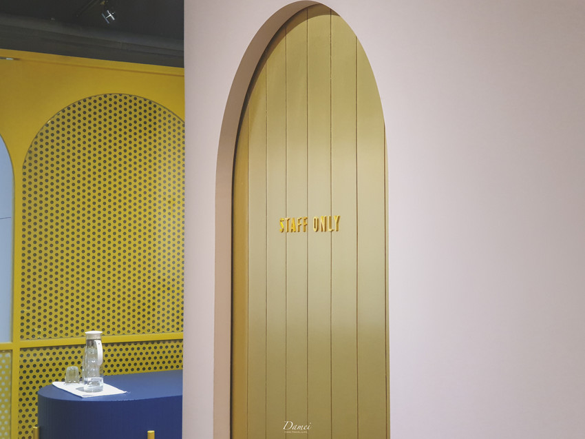 source: imgur.com 台北中正|GinGin Coffee Company-長頸鹿藏在咖啡館裡,平價咖啡館擄獲少女心