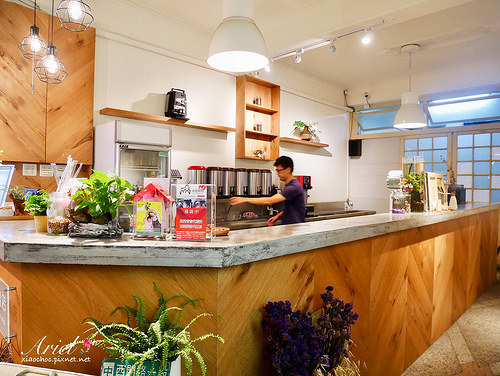 【台南美食】漫渡拾光-西門店 溫馨派開放式裝潢 ‖ 攝影師風格的浪漫飲品 ❤ 逛街累了就來杯療育飲品吧