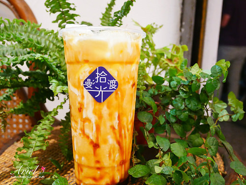 【台南美食】漫渡拾光-西門店 溫馨派開放式裝潢 ‖ 攝影師風格的浪漫飲品 ❤ 逛街累了就來杯療育飲品吧