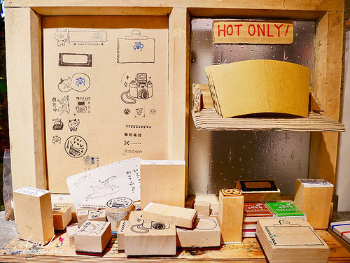 【台南美食】漫渡拾光-西門店 溫馨派開放式裝潢 ‖ 攝影師風格的浪漫飲品 ❤ 逛街累了就來杯療育飲品吧