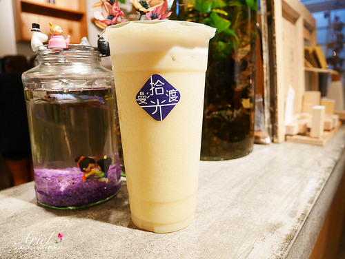 【台南美食】漫渡拾光-西門店 溫馨派開放式裝潢 ‖ 攝影師風格的浪漫飲品 ❤ 逛街累了就來杯療育飲品吧