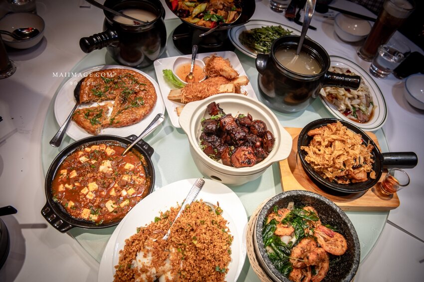 2022新春賀歲最好逛『大江購物中心』,虎力全開送鈔大,桃園青埔美食最齊全,全年免費停車!