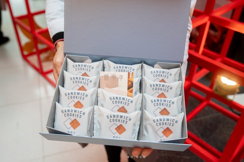 2022新春賀歲最好逛『大江購物中心』,虎力全開送鈔大,桃園青埔美食最齊全,全年免費停車!