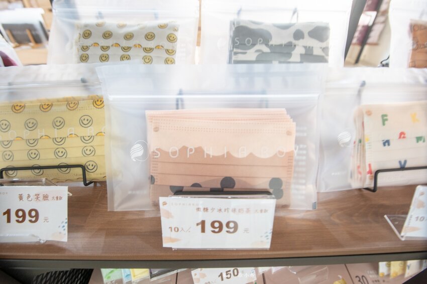 2022新春賀歲最好逛『大江購物中心』,虎力全開送鈔大,桃園青埔美食最齊全,全年免費停車!