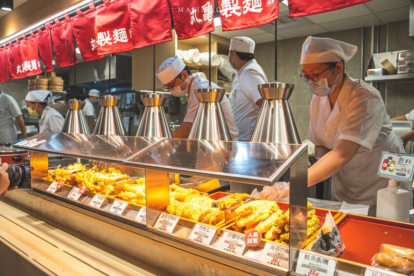 野餐模式啟動！森林系購物商城在大江購物中心，桃園青埔必訪大江購物中心2022春夏裝置藝術亮點滿滿，甜點輕