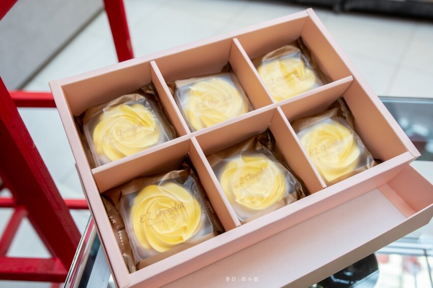 2022新春賀歲最好逛『大江購物中心』,虎力全開送鈔大,桃園青埔美食最齊全,全年免費停車!