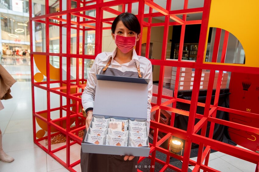 2022新春賀歲最好逛『大江購物中心』,虎力全開送鈔大,桃園青埔美食最齊全,全年免費停車!