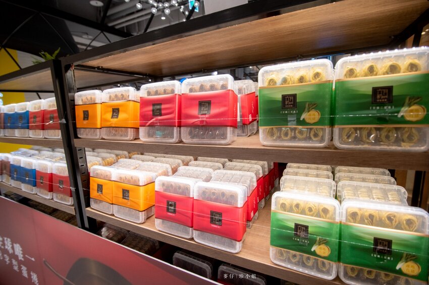 2022新春賀歲最好逛『大江購物中心』,虎力全開送鈔大,桃園青埔美食最齊全,全年免費停車!