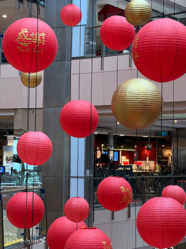 賀歲祭來大江，逛一整天都不夠，桃園青埔美食綠洲，好吃好玩又滿足，快來大江購物中心沾沾春節喜氣！