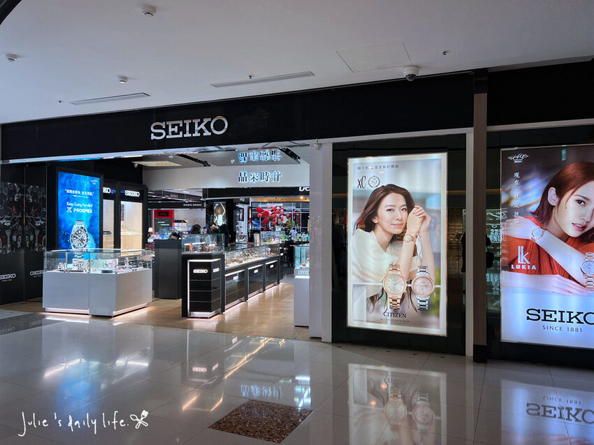 賀歲祭來大江，逛一整天都不夠，桃園青埔美食綠洲，好吃好玩又滿足，快來大江購物中心沾沾春節喜氣！