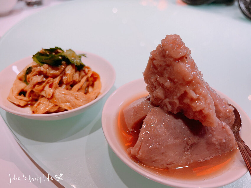 賀歲祭來大江，逛一整天都不夠，桃園青埔美食綠洲，好吃好玩又滿足，快來大江購物中心沾沾春節喜氣！