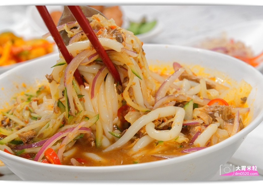 瘦仔林叻沙,道地馬來西亞風味x網美打卡店！檳城亞參叻沙,辣死你媽椰漿飯,香濃蝦湯頭~有夠正點,台北市民大道美食,台北叻沙推薦, - 大胃米粒 DAVID & MILLY