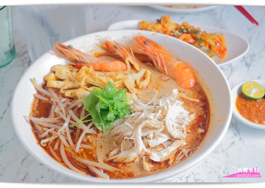 瘦仔林叻沙,道地馬來西亞風味x網美打卡店！檳城亞參叻沙,辣死你媽椰漿飯,香濃蝦湯頭~有夠正點,台北市民大道美食,台北叻沙推薦, - 大胃米粒 DAVID & MILLY