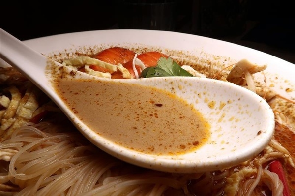 瘦仔林叻沙: 瘦仔林叻沙 來自馬來西亞道地砂勞越叻沙 瘦仔林叻沙: 瘦仔林叻沙 來自馬來西亞道地砂勞越叻沙