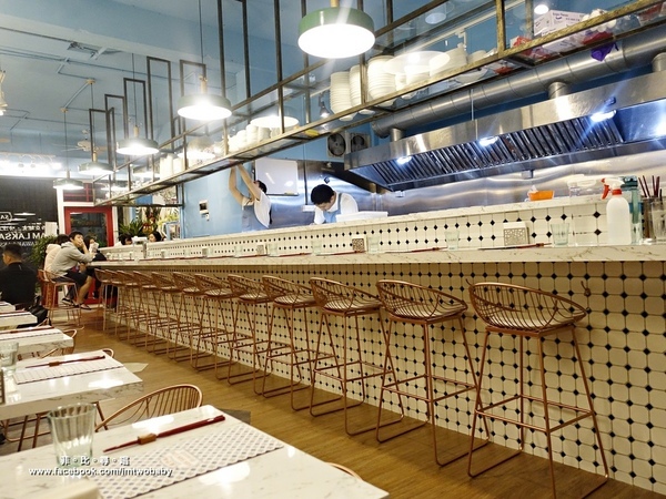 瘦仔林叻沙：捷運忠孝復興站美食 瘦仔林叻沙laksa 來自馬來西亞料理主廚 享受道地南洋美食免出國 網美IG打卡新熱點！