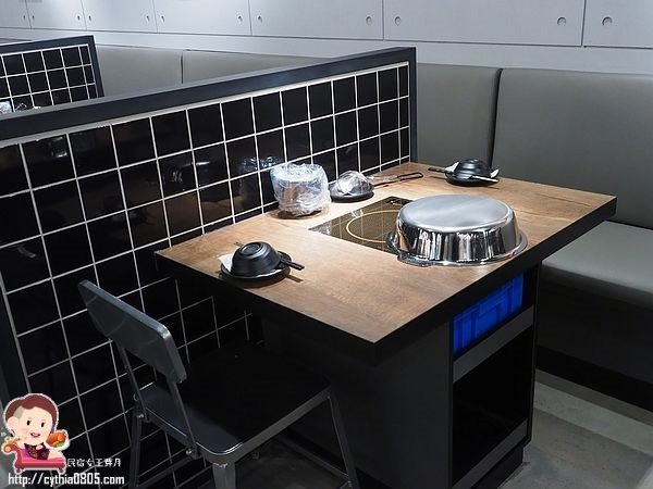 桃園經國路美食-祥富水產桃園店-海鮮火鍋超市來啦~單點火鍋的食材，比全聯還便宜的價格啊!!!! (邀約) @民宿女王芽月-美食.旅遊.全台趴趴走