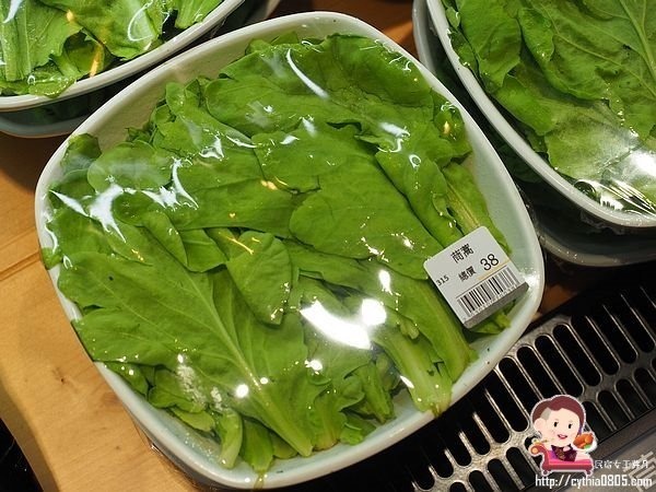 桃園經國路美食-祥富水產桃園店-海鮮火鍋超市來啦~單點火鍋的食材，比全聯還便宜的價格啊!!!! (邀約) @民宿女王芽月-美食.旅遊.全台趴趴走