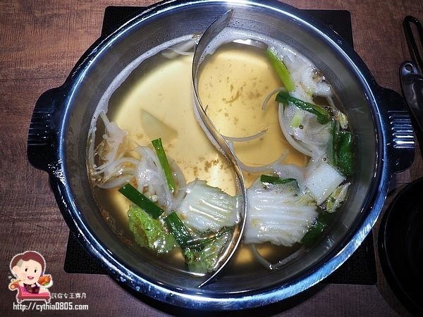 桃園經國路美食-祥富水產桃園店-海鮮火鍋超市來啦~單點火鍋的食材，比全聯還便宜的價格啊!!!! (邀約) @民宿女王芽月-美食.旅遊.全台趴趴走