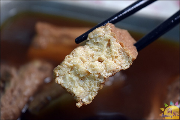 宸寶湯包：宸寶湯包。牛肉厚度直逼三公分比牛排還要厚!全台宅配加熱三分鐘輕鬆上桌