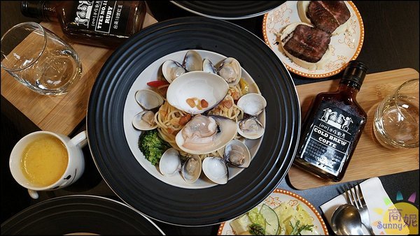 1001手作廚房：台中高CP值義式料理。1001手作廚房。 高質感平價消費網路一致好評！