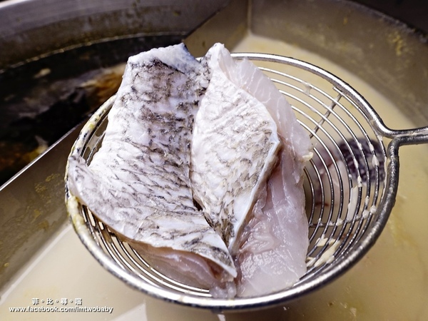 蓹青重慶麻辣鍋物:【大安區美食】蓹青重慶麻辣鍋物 特選青花椒麻勁入鍋 鮮香濃郁、醇麻爽口超夠味!捷運國父紀念館站/台北麻辣火鍋