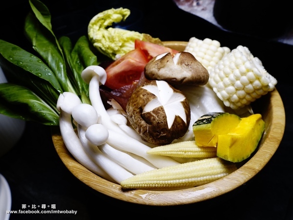 蓹青重慶麻辣鍋物:【大安區美食】蓹青重慶麻辣鍋物 特選青花椒麻勁入鍋 鮮香濃郁、醇麻爽口超夠味!捷運國父紀念館站/台北麻辣火鍋
