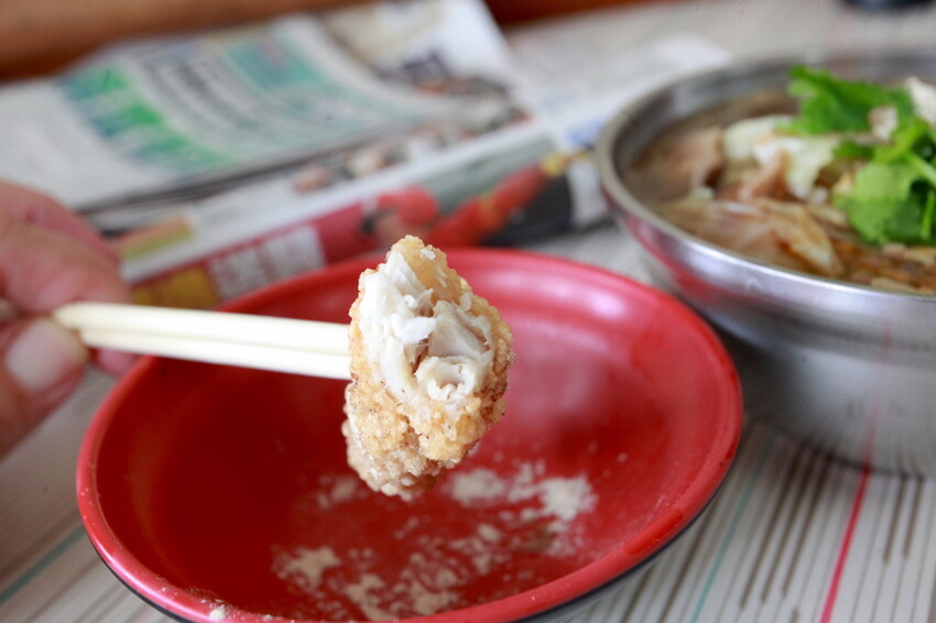 台南市永康區吃。台南市|永康區。「鹽行土魠魚羹」隱身在鹽行三村國小旁專賣台南特色小吃,主打土魠魚和虱目魚相關料理