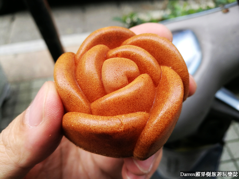 『桃園統領廣場』紅玉滿赤心雞蛋糕/IG打卡愛心玫瑰花造型撩妹雞蛋糕/桃園火車站前美食 - Darren蘋果樹旅遊玩樂誌