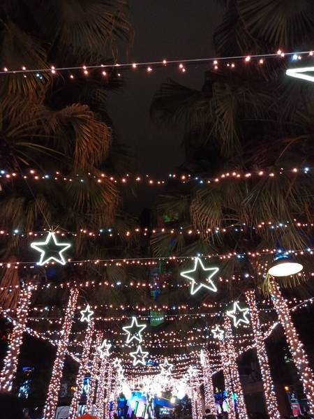 2018新北市歡樂耶誕城：【新北景點】2018新北歡樂耶誕城@捷運板橋站