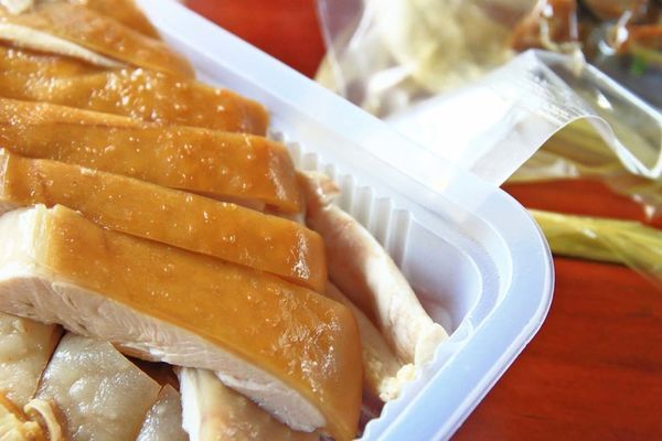 【超過170個攤位!】各式各樣美食、食材讓你逛到腳酸!不論刮風還是下大雨,都能逛街絕佳室內好景點!-汐止秀豐市場