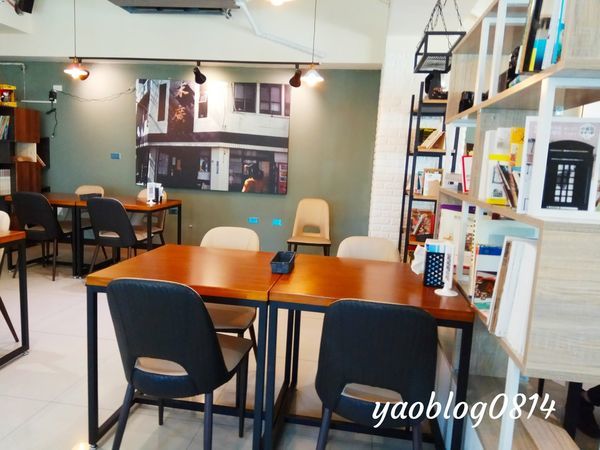 Cook Table (5).jpg Cook Table (5).jpg