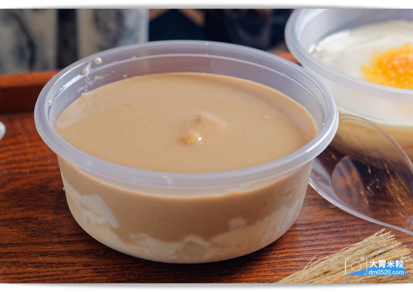 創意港式甜品x台式手搖,糖朝甜品屋,台北101新登場,必喝黑磚柴燒珍奶芝花,港式豆腐花,搭配專利環保杯,在家也能蓋出101,台北101美食推薦, - 大胃米粒 DAVID & MILLY