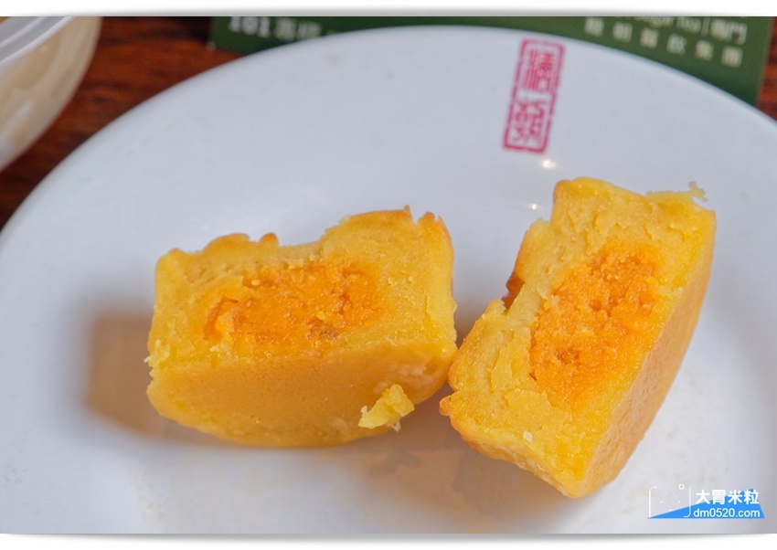 創意港式甜品x台式手搖,糖朝甜品屋,台北101新登場,必喝黑磚柴燒珍奶芝花,港式豆腐花,搭配專利環保杯,在家也能蓋出101,台北101美食推薦, - 大胃米粒 DAVID & MILLY