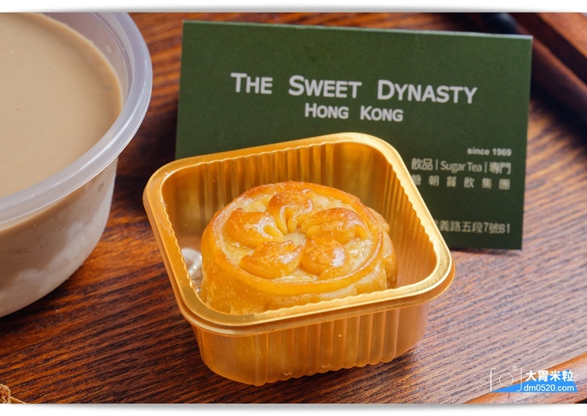 創意港式甜品x台式手搖,糖朝甜品屋,台北101新登場,必喝黑磚柴燒珍奶芝花,港式豆腐花,搭配專利環保杯,在家也能蓋出101,台北101美食推薦, - 大胃米粒 DAVID & MILLY