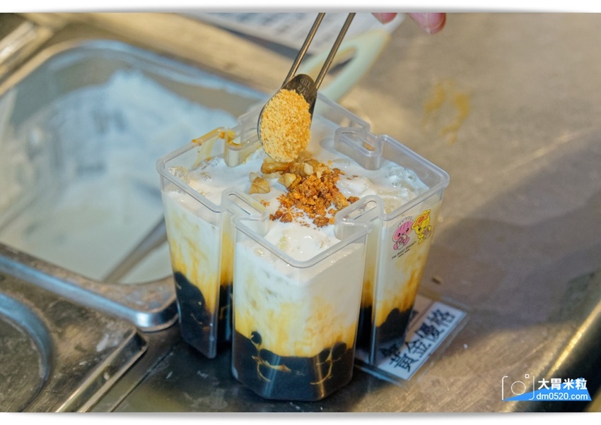 創意港式甜品x台式手搖,糖朝甜品屋,台北101新登場,必喝黑磚柴燒珍奶芝花,港式豆腐花,搭配專利環保杯,在家也能蓋出101,台北101美食推薦, - 大胃米粒 DAVID & MILLY