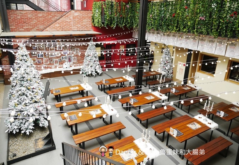 《南投景點》蔡氏釀酒精釀酒廠。隱身草屯的絕美觀光工廠。不出國也能欣賞歐洲景緻品嚐精釀美酒享受聖誕大餐｜（影片）