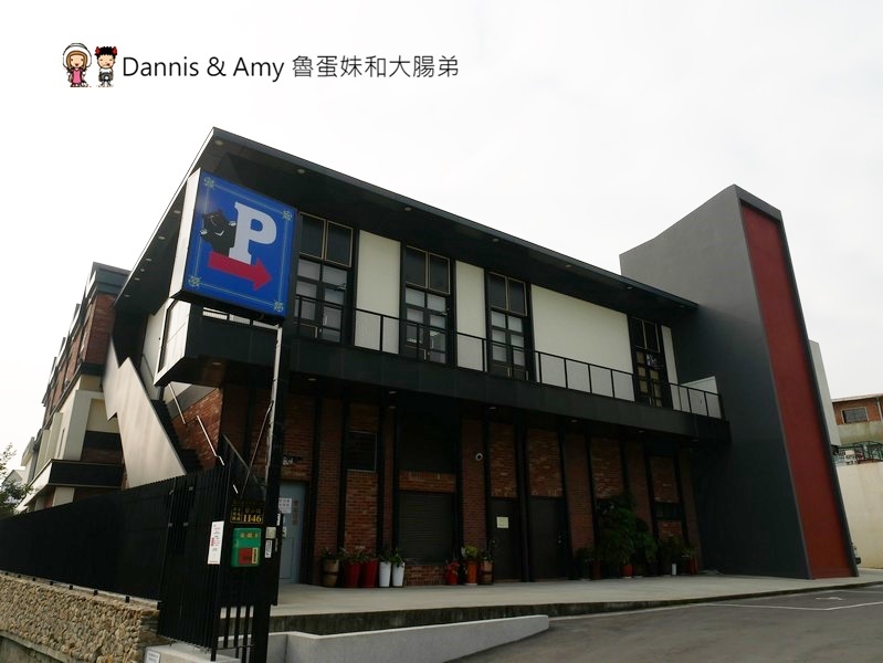 《南投景點》蔡氏釀酒精釀酒廠。隱身草屯的絕美觀光工廠。不出國也能欣賞歐洲景緻品嚐精釀美酒享受聖誕大餐｜（影片）