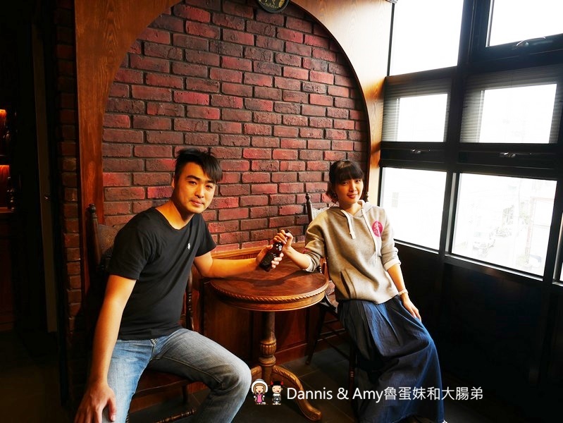 《南投景點》蔡氏釀酒精釀酒廠。隱身草屯的絕美觀光工廠。不出國也能欣賞歐洲景緻品嚐精釀美酒享受聖誕大餐｜（影片）