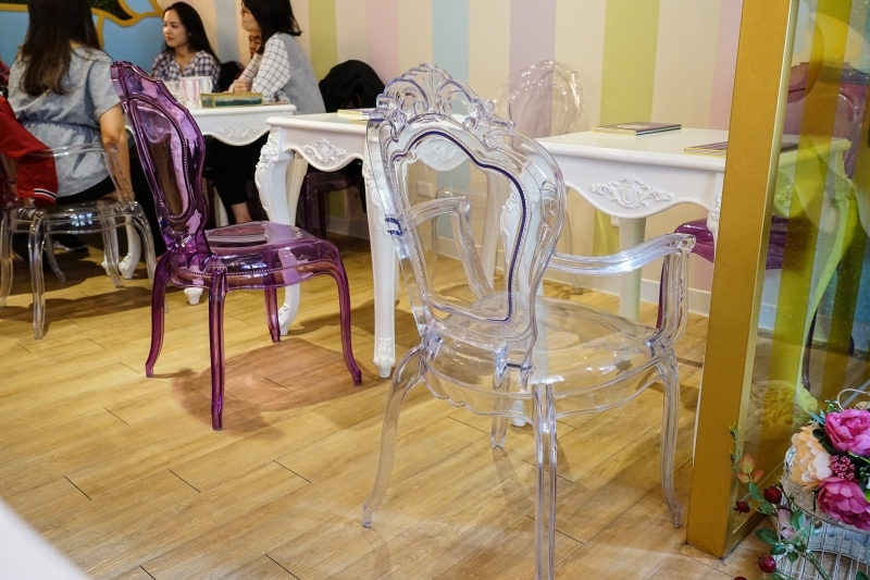 跳躍的宅男 - [花蓮美食]粉色系夢幻少女風超好拍 日式半熟蛋包飯推薦 自製彩虹千層蛋糕好吃又好看-Unicorn獨角獸洋食館