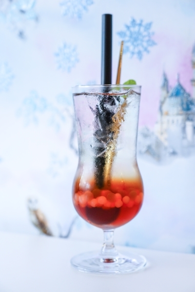 跳躍的宅男 - [花蓮美食]粉色系夢幻少女風超好拍 日式半熟蛋包飯推薦 自製彩虹千層蛋糕好吃又好看-Unicorn獨角獸洋食館