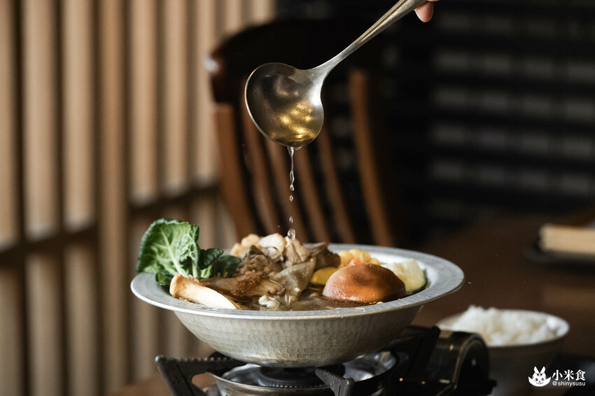 有春茶館大墩店｜情懷好味重拾家溫度。還有隱藏版古早味冰沙｜台中茶館小吃｜公益路下午茶推薦 - 小米食