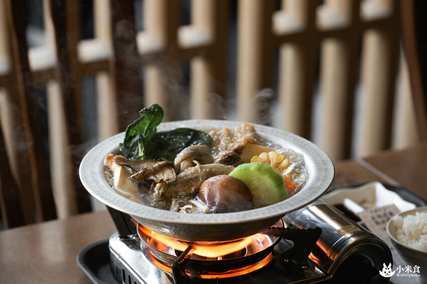 有春茶館大墩店｜情懷好味重拾家溫度。還有隱藏版古早味冰沙｜台中茶館小吃｜公益路下午茶推薦 - 小米食