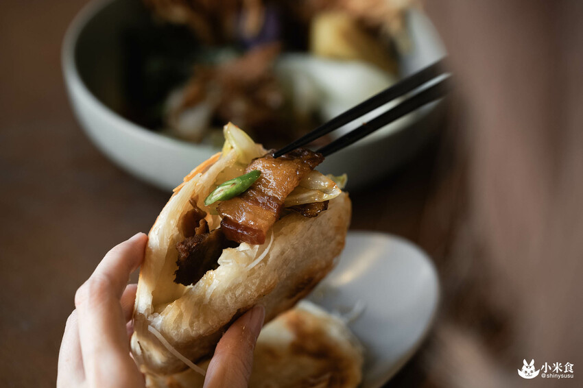 有春茶館大墩店｜情懷好味重拾家溫度。還有隱藏版古早味冰沙｜台中茶館小吃｜公益路下午茶推薦 - 小米食